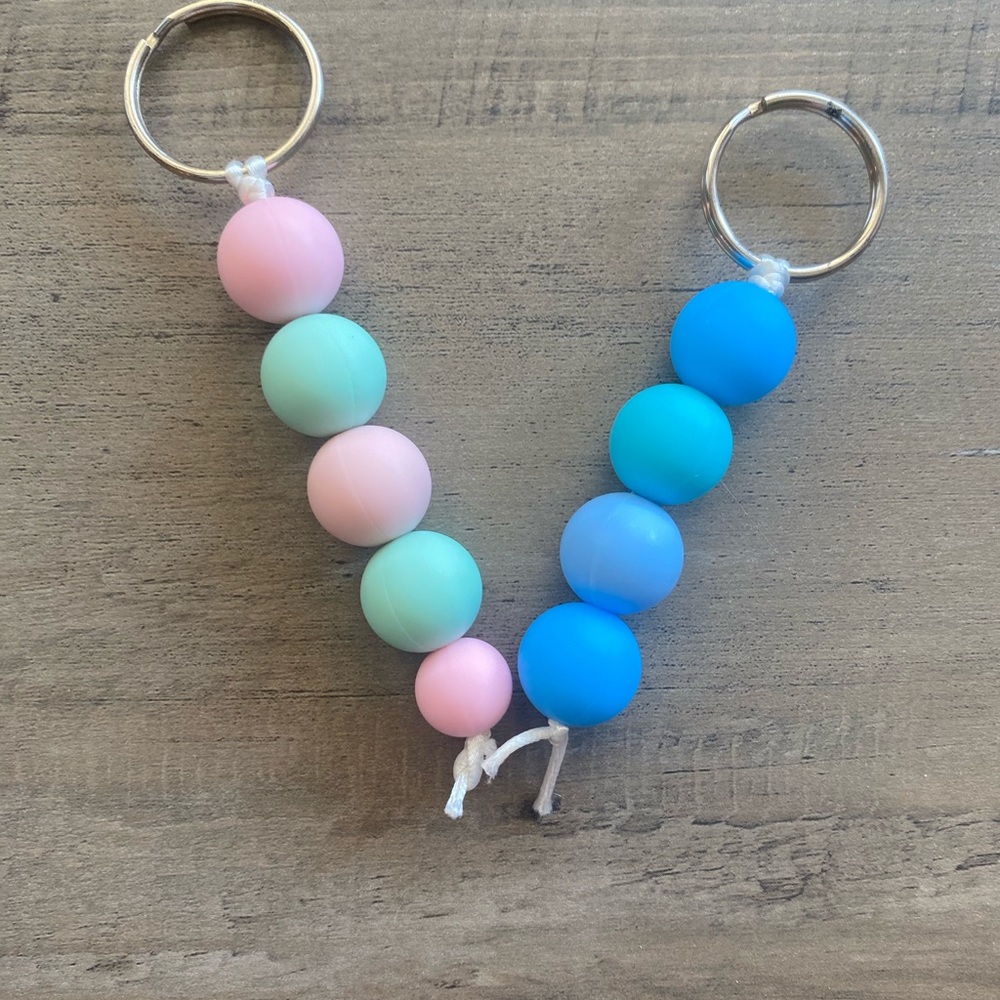 Pacifier Clips - Picture 3 of 5